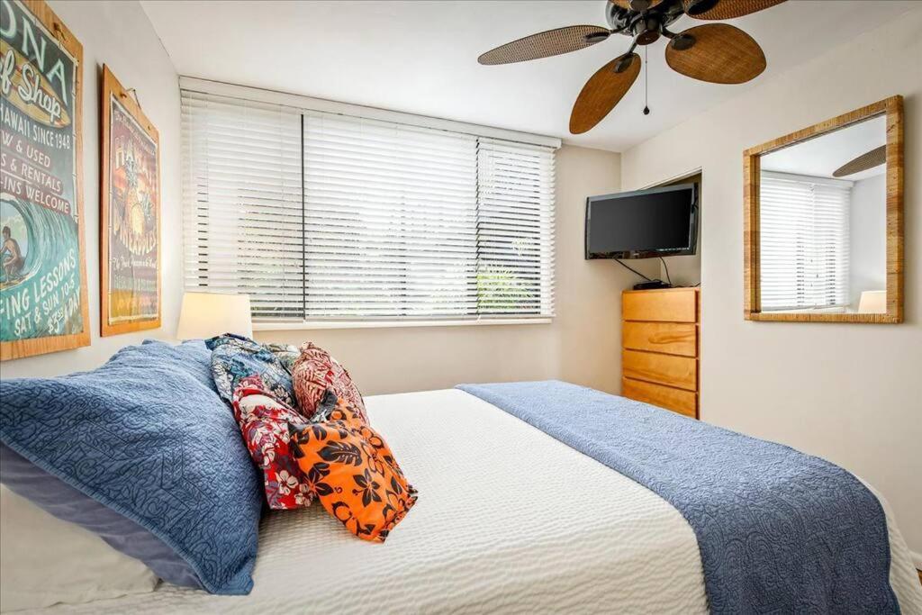 Beautiful 2/2 Condo In Kailua Kona. Ocean View! Exterior photo