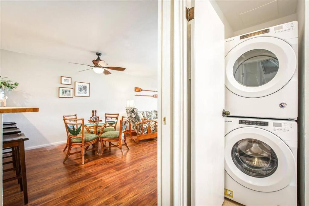 Beautiful 2/2 Condo In Kailua Kona. Ocean View! Exterior photo