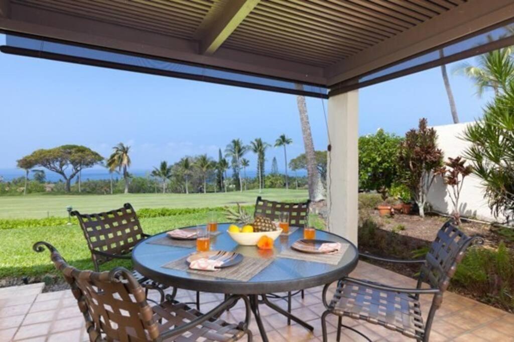 Beautiful 2/2 Condo In Kailua Kona. Ocean View! Exterior photo